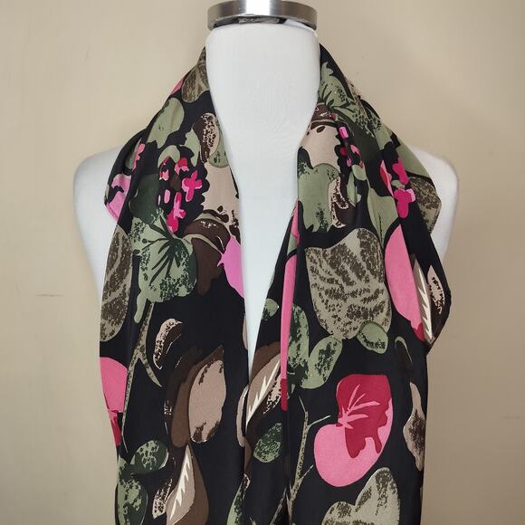 Saville Row 100% Silk Floral Scarf 39" X 40 " - Picture 7 of 8